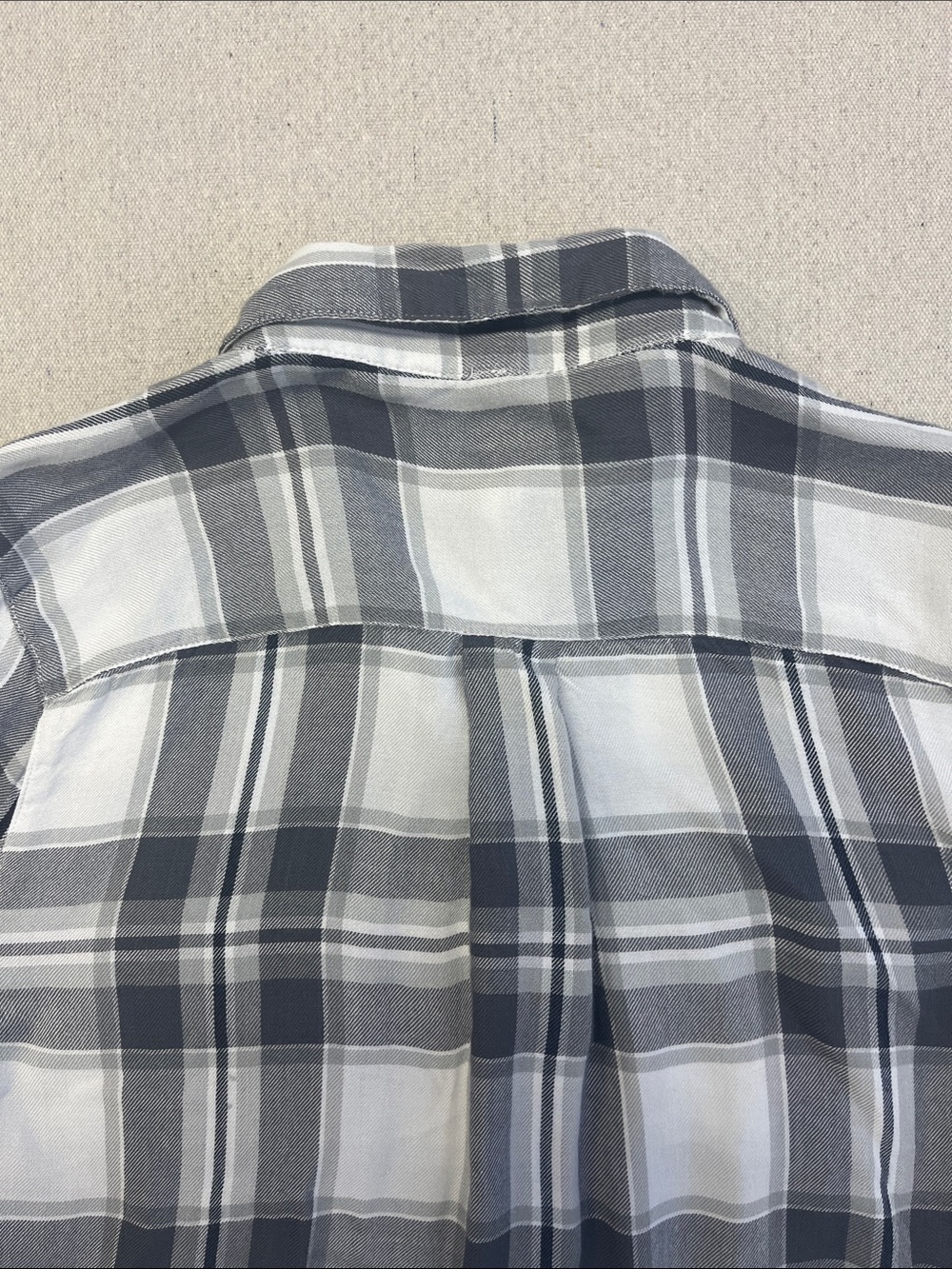 ALYA Womens Small Plaid Button Down Shirt Gray White Rayon Roll Tab Sleeve - Picture 12 of 15